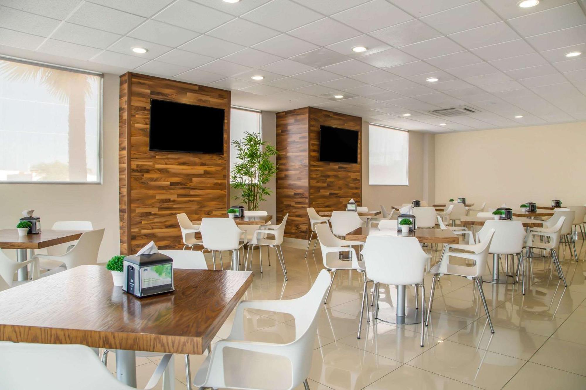 埃莫西约司丽普酒店 外观 照片